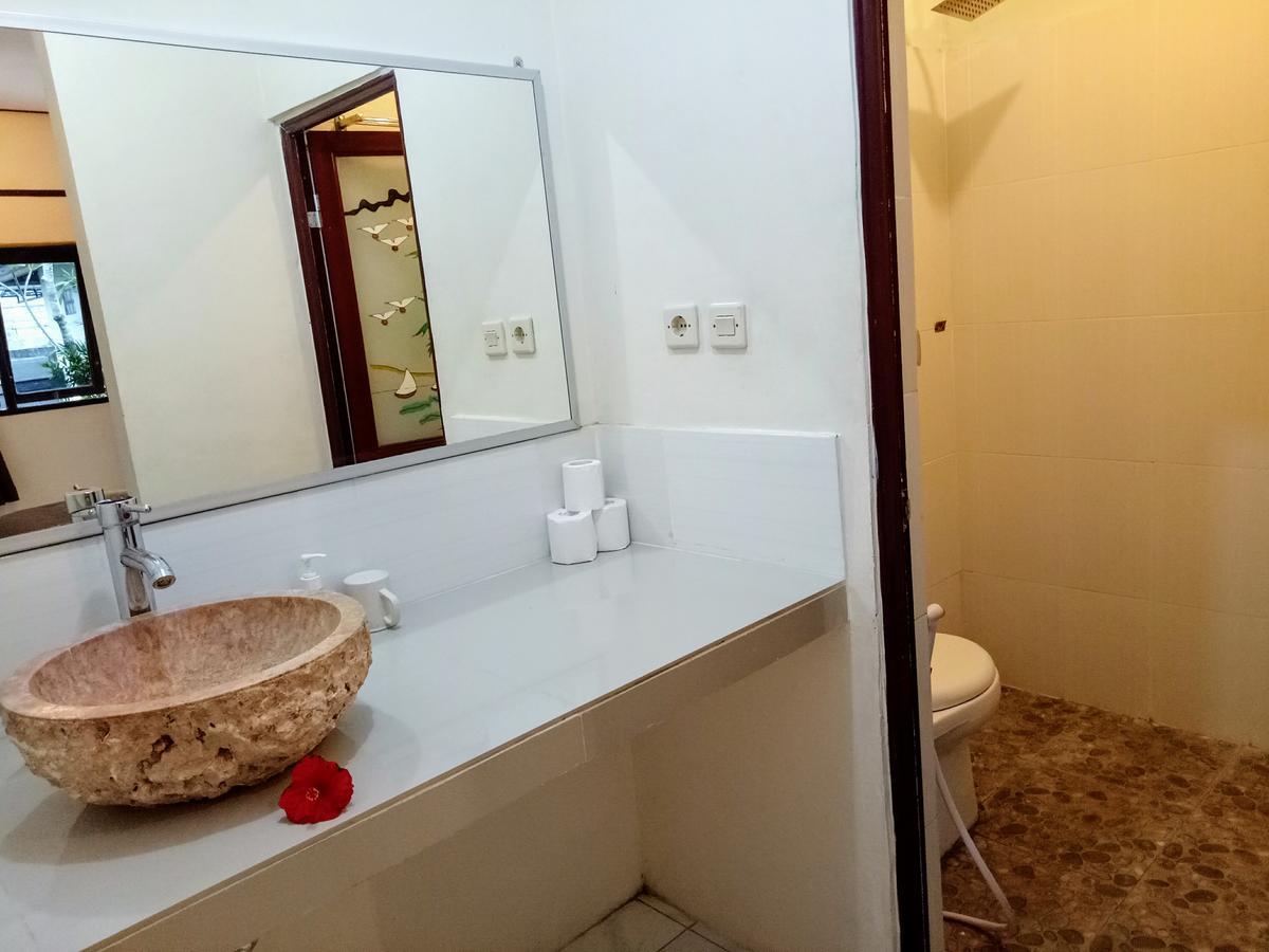 Wiran Homestay Canggu Buitenkant foto