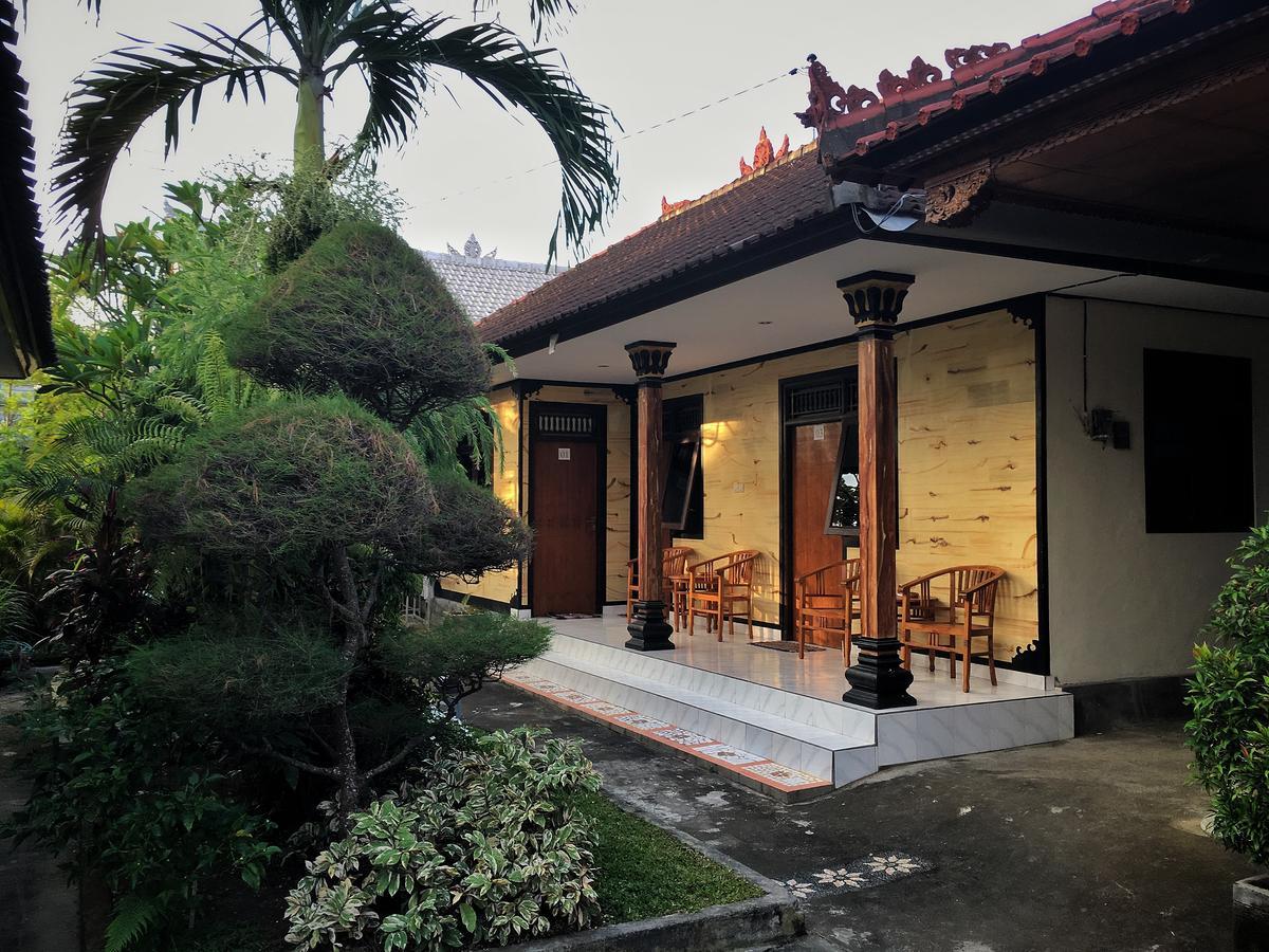 Wiran Homestay Canggu Buitenkant foto