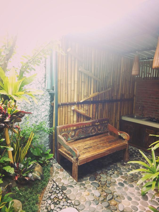 Wiran Homestay Canggu Buitenkant foto
