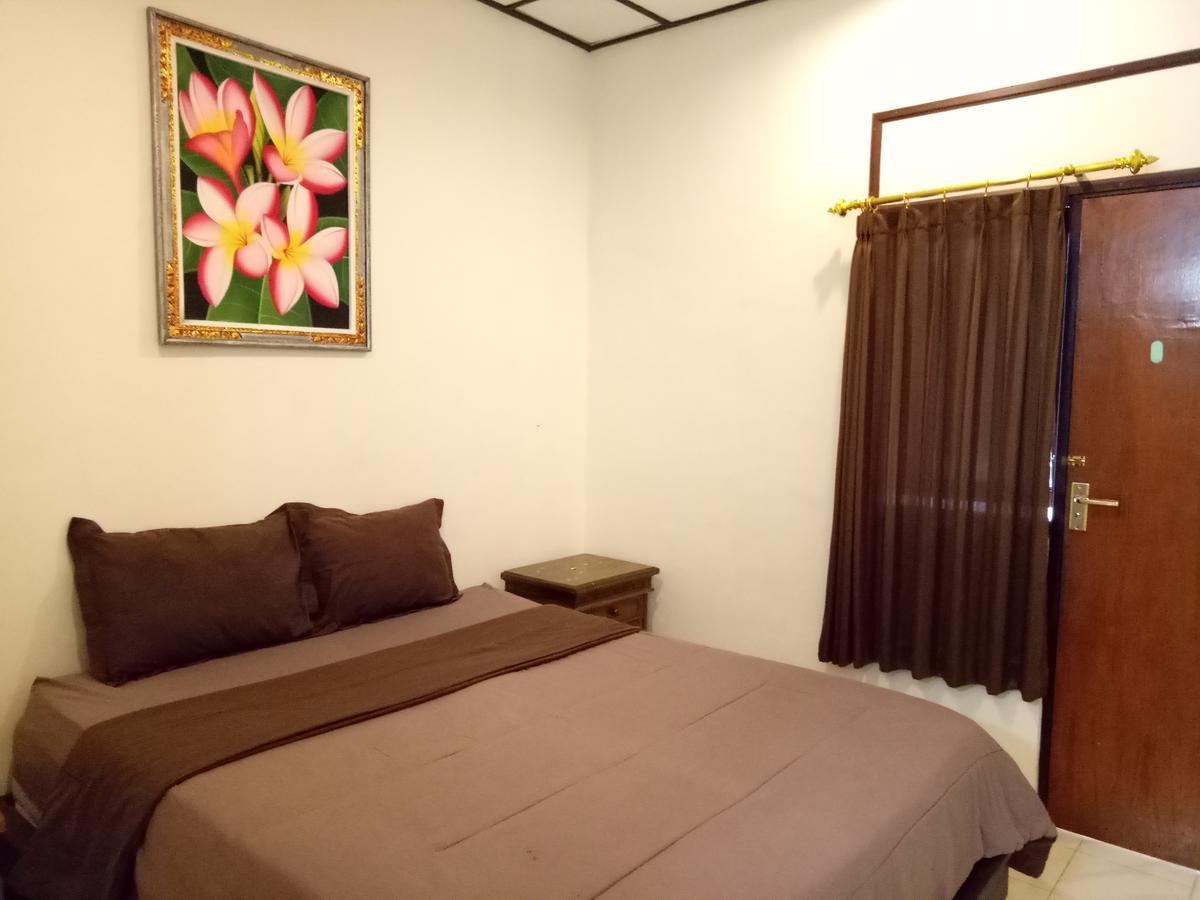 Wiran Homestay Canggu Buitenkant foto
